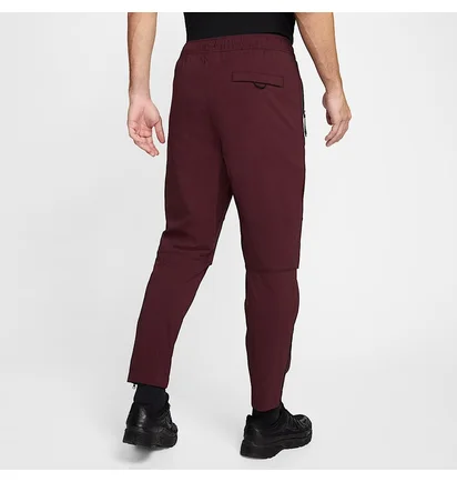 Штаны мужские Nike Tech Woven Pants Bordo HM8241-652