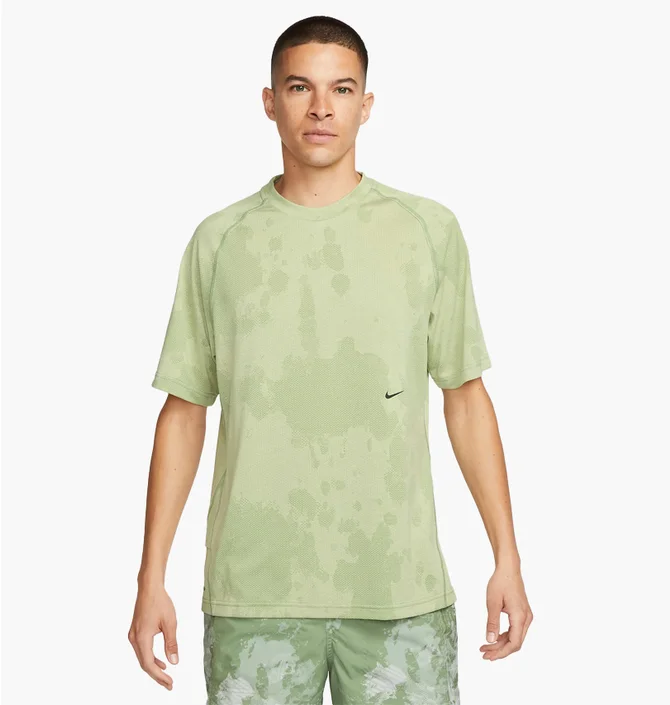Футболка мужская Nike Dri-Fit Olive DX6954-371