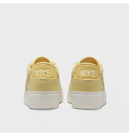Кросівки жіночі Nike Blazer Low Platform Canvas Yellow DV7475-200