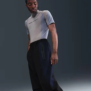 Штаны мужские Nike Tech MenS Dri- F I T Woven Color- Block Oversized Pants Black IH8466-010
