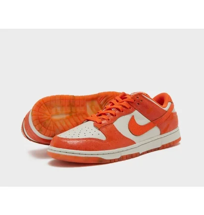 Кросівки жіночі Nike Dunk Low Orange/White FN7773-001