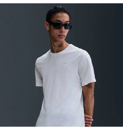 Футболка чоловіча Nike Sportswear Club T-Shirt White AR4997-051