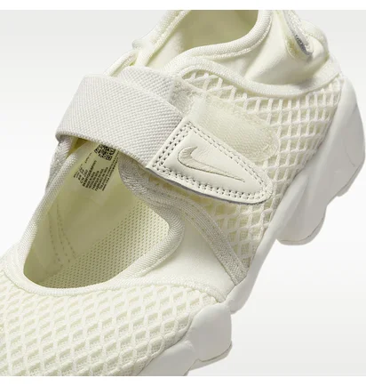 Кроссовки женские Nike Air Rift WomenS Shoes White HM8288-101