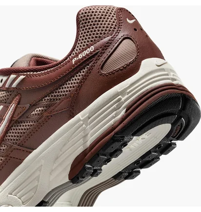Кросівки жіночі Nike P-6000 Brown BV1021-200
