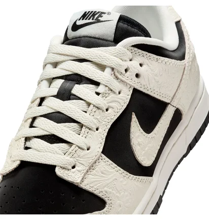 Кросівки жіночі Nike Dunk Low WomenS Shoes Black IF3944-001