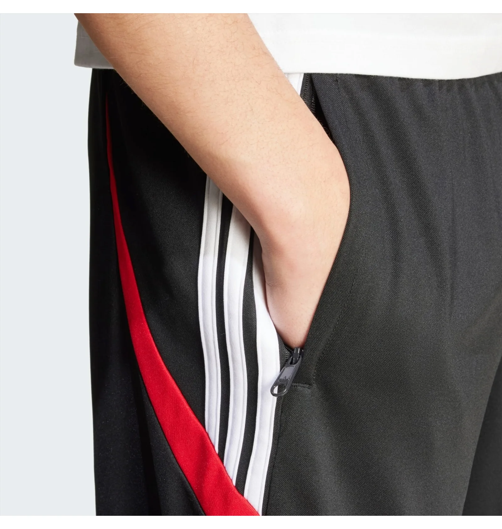ᐉ Шорти чоловічі Adidas Archive Black IX9642 - придбати в