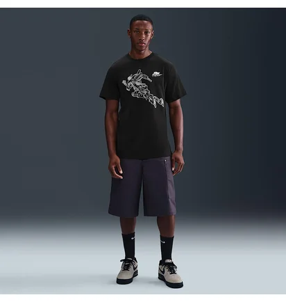Футболка мужская Nike Sportswear Black HQ9166-010