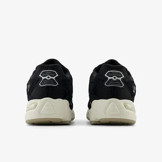 Кросівки чоловічі New Balance 725 Black ML725BB