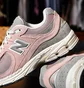 Кроссовки унисекс New Balance 2002R Pink M2002RFC