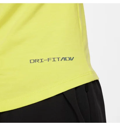 Лонгслів жіночий Nike W Run Dvn Dri-Fitadv Ls Top Yellow FB7807-344