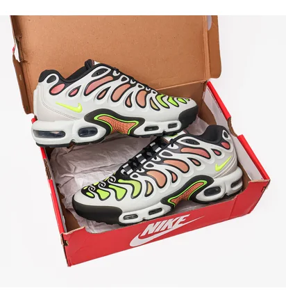 Кроссовки мужские Nike Air Max Plus Drift White FD4290-009