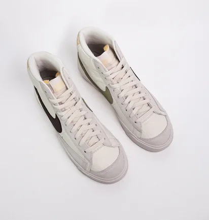Кросівки жіночі Nike Blazer Mid 77 Beige Fd0805-100