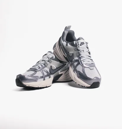 Кросівки жіночі Nike V2K Run Shoes Grey FD0736-003
