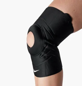 Наколінник унісекс Nike Pro Open Patella Knee Sleeve Black N1000675-010