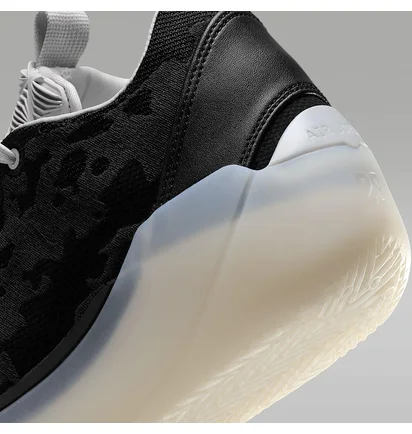 Кросівки чоловічі Air Jordan Xxxix Black FQ0213-010
