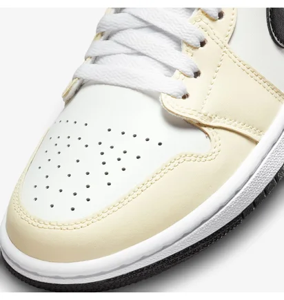 Кроссовки женские Nike Air Jordan 1 Mid Coconut Milk W White/Beige Bq6472-121