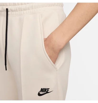 Штани жіночі Nike Sportswear Tech Fleece Beige HJ5479-104