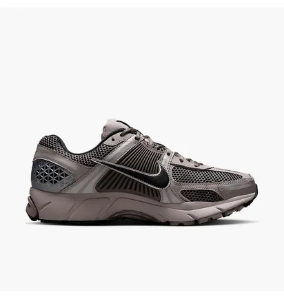 Кроссовки мужские Nike Zoom Vomero 5 Grey FB9149-005
