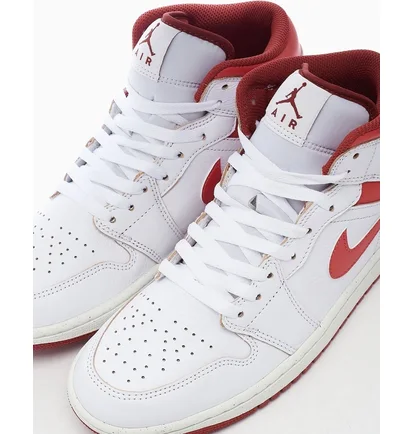 Кросівки чоловічі Air Jordan 1 Mid Se White Dune Red White FJ3458-160