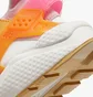 Кросівки жіночі Nike Air Huarache Orange Dx2674-100