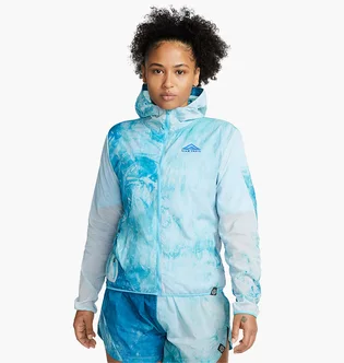 Куртка жіноча Nike Repel Trail Running Jacket Light Blue DX1041-085