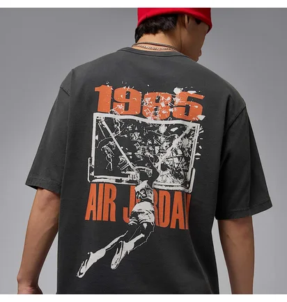 Футболка чоловіча Nike Brk Svv Ovsz Gfx Ss Crew Black IB3297-045