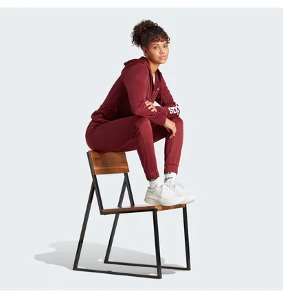 Спортивный костюм женский Adidas Dres Linear Red IJ8802