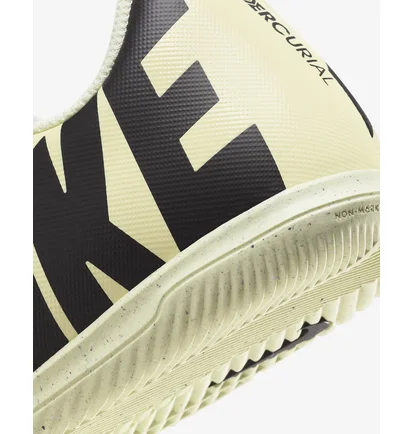 Футзалки дитячі Nike Mercurial Vapor 15 Club Ic Beige DJ5955-700