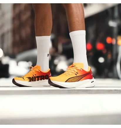 Кросівки чоловічі Puma Deviate Nitro™ 3 Fade Running Shoes Orange 310474-01