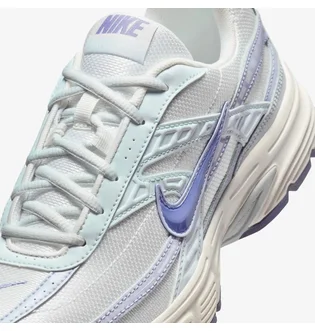 Кросівки жіночі Nike Initiator White/Light Blue IB4339-121