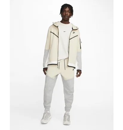 Толстовка чоловіча Nike Sportswear Tech Fleece Beige Cu4489-206