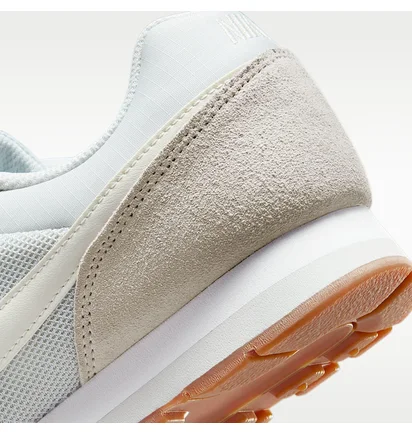 Кроссовки женские Nike Md Runner 2 White/Beige 749869-019