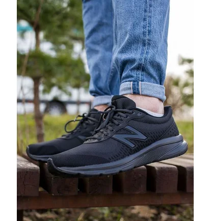Кроссовки мужские New Balance 411 Black M411LK2