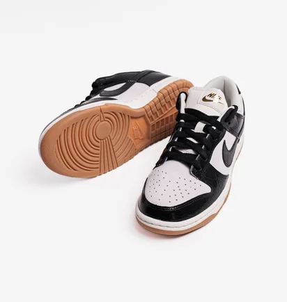 Кроссовки женские Nike Dunk Low Lx White/Black FJ2260-003