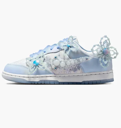 Кроссовки женские Nike Dunk Low WomenS Artist Collection WomenS Shoes Blue/White HV8575-100