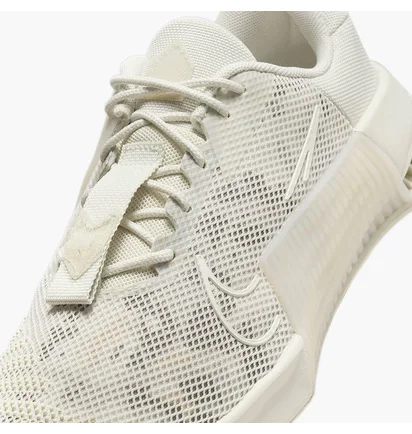 Кроссовки женские Nike Metcon 9 Beige DZ2539-002