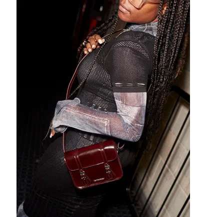Сумка унисекс Dr. Martens 7 Inch Vegan Crossbody Bag Bordo AB093601