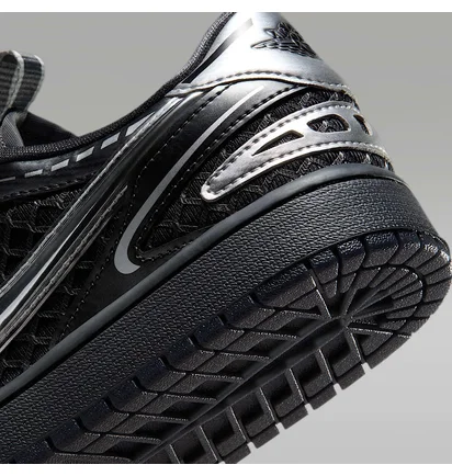 Кросівки жіночі Air Jordan 1 Low Black HQ2186-001