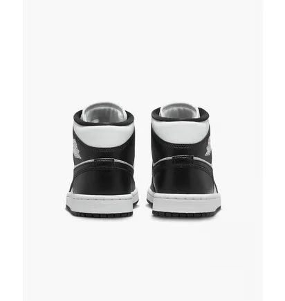 Кросівки жіночі Air Jordan Air 1 Mid Shoes White/Black DV0991-101