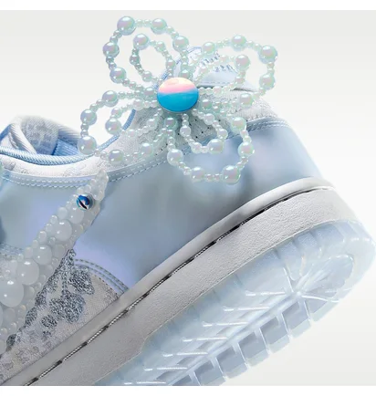 Кроссовки женские Nike Dunk Low WomenS Artist Collection WomenS Shoes Blue/White HV8575-100