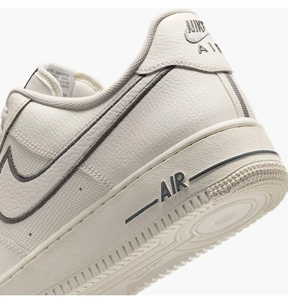 Кроссовки мужские Nike Air Force 1 07 White IB7677-101