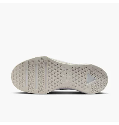 Кроссовки женские Nike Metcon 10 White HQ2620-100