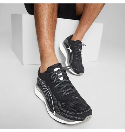 Кросівки чоловічі Puma Magnify Nitro Knit Black 376907-01