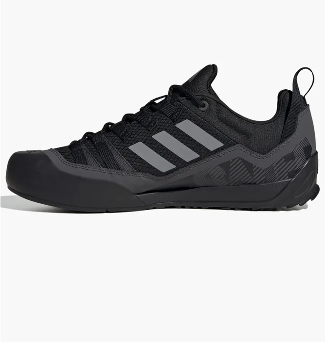 Кроссовки унисекс Adidas Terrex Swift Solo 2.0 Hiking Black IE6901