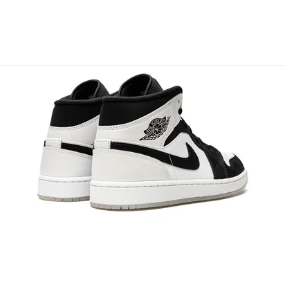 Кросівки чоловічі Air Jordan 1 Mid Se White/Black DH6933-100
