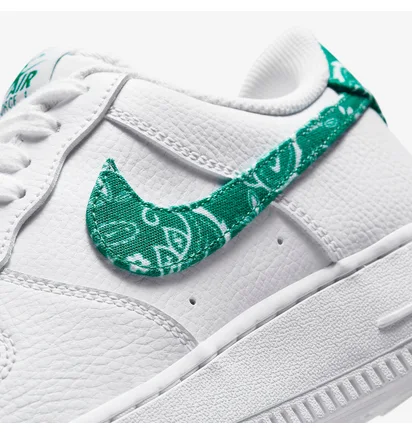 Кросівки жіночі Nike Air Force 1 Low '07 Essential White Green W White/Green DH4406-102