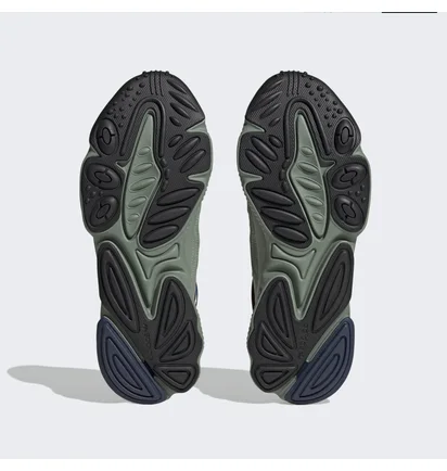 Кроссовки мужские Adidas Ozweego Shoes Metallic Hq4376