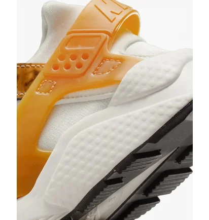 Кросівки жіночі Nike Womens Shoes White/Orange Dq9317-001