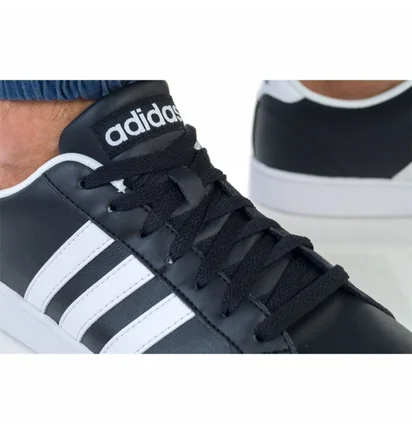 Кросівки чоловічі Adidas Baseline Black AW4617
