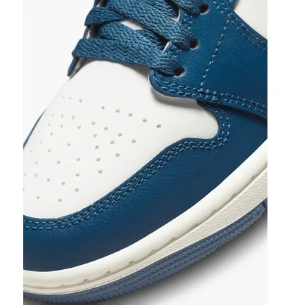 Кроссовки женские Air Jordan Air 1 Mid White/Blue BQ6472-414